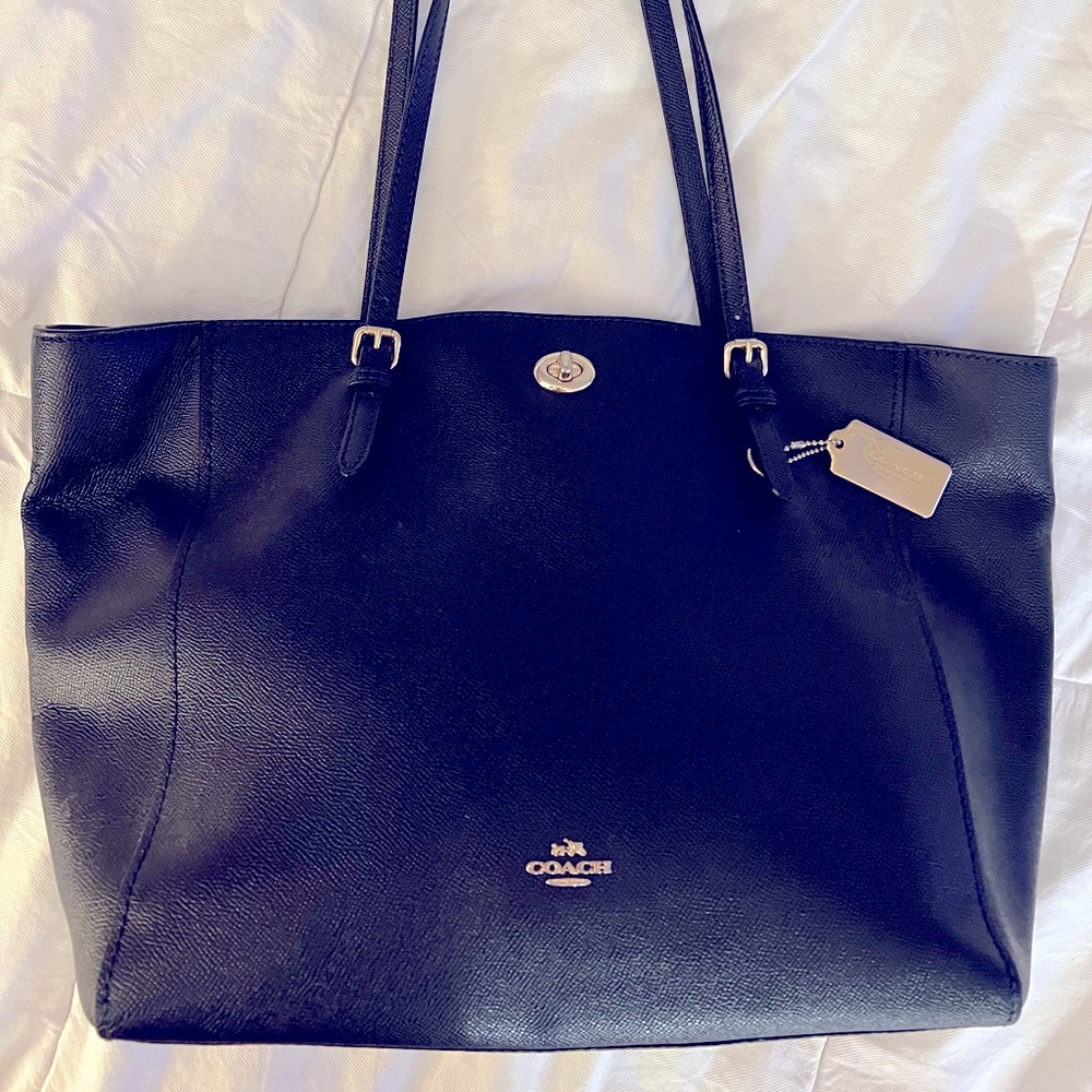 Coach Turnlock Navy Blue Leather Tote